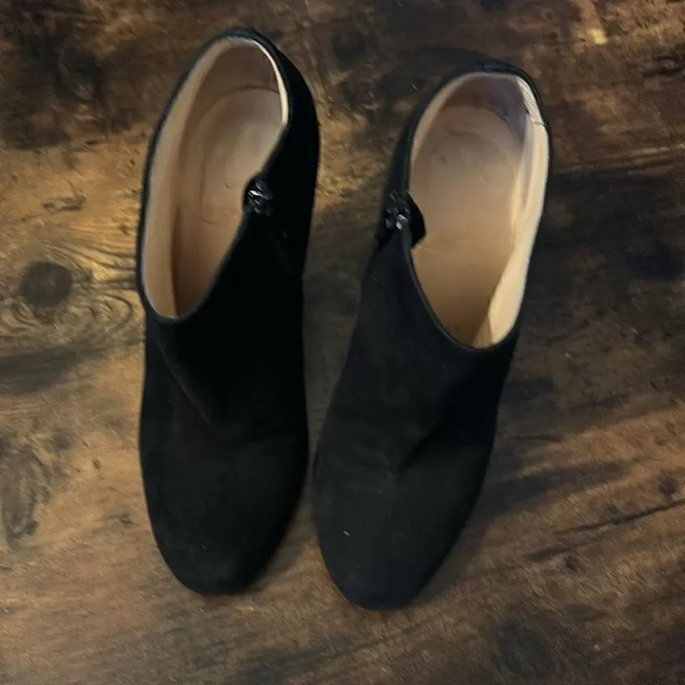 Authentic CHRISTIAN LOUBOUTIN Morphing Ankle Booties Size 37